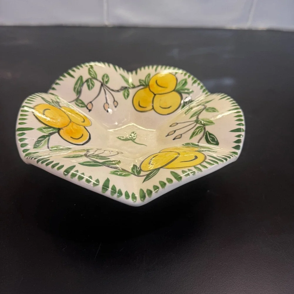 Chalet Suzanne Pedestal Bowl Home Decor 6.5in White Yellow Hand Painted Lemons